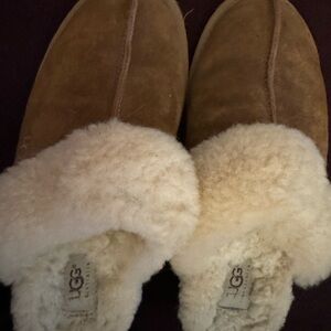 Ugg slide in slippers (scuffette)